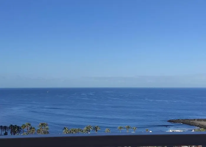 Torres Yomely * Playa de las Américas